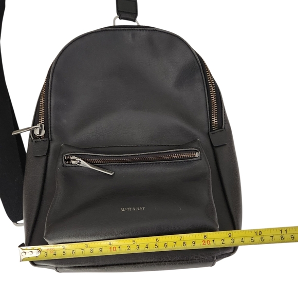 Matt & Nat Voas Sm Dwell Collection Backpack Sling bag black - Picture 9 of 12